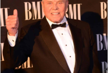 tom t hall net worth